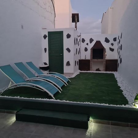 Tías Apartamento Laina מראה חיצוני תמונה