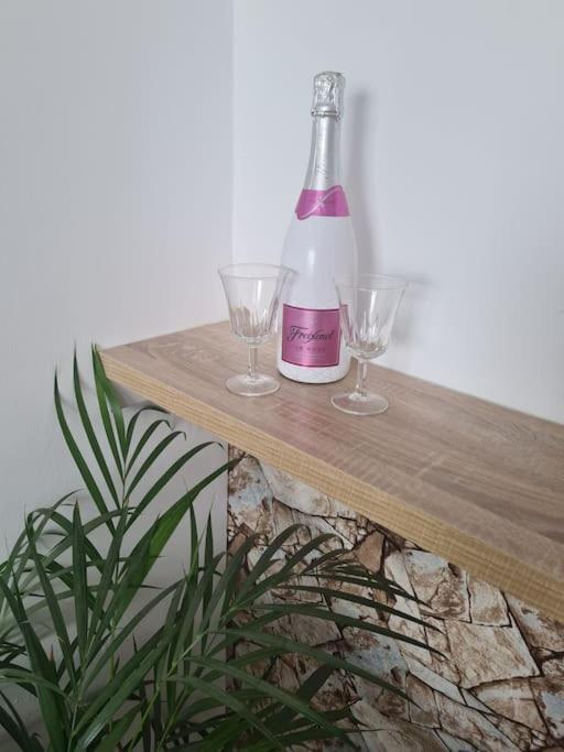 Tías Apartamento Laina מראה חיצוני תמונה